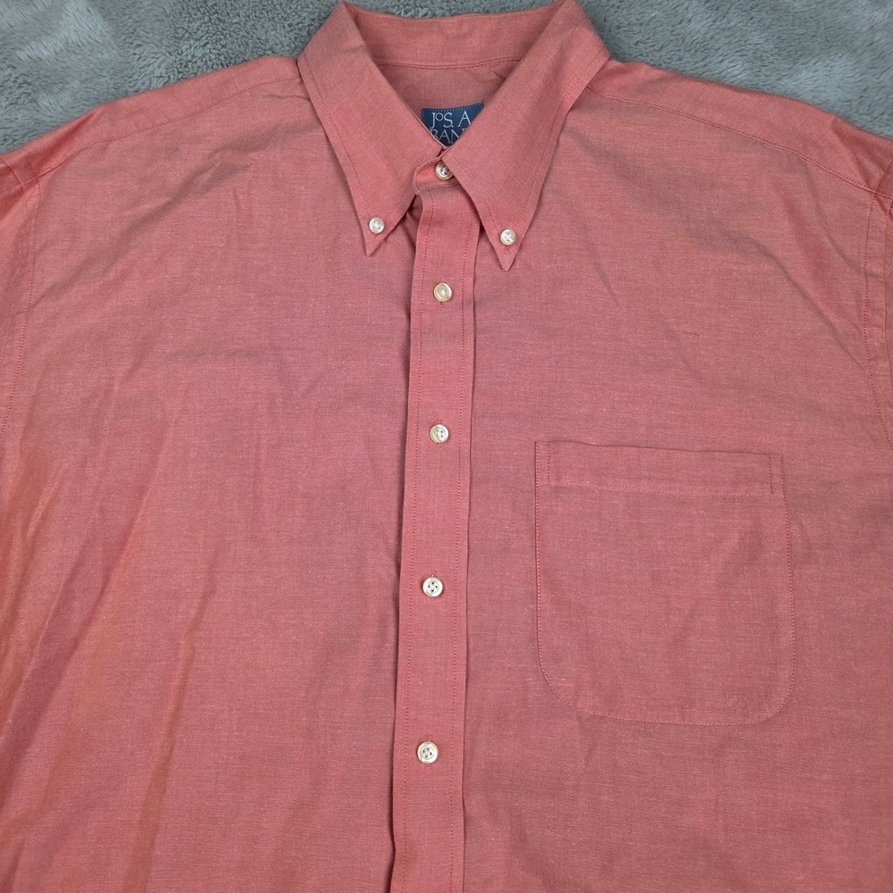 Jos A Bank Button Down Shirt Mens XL Stays Cool Short Sleeve Salmon Pink Cotton